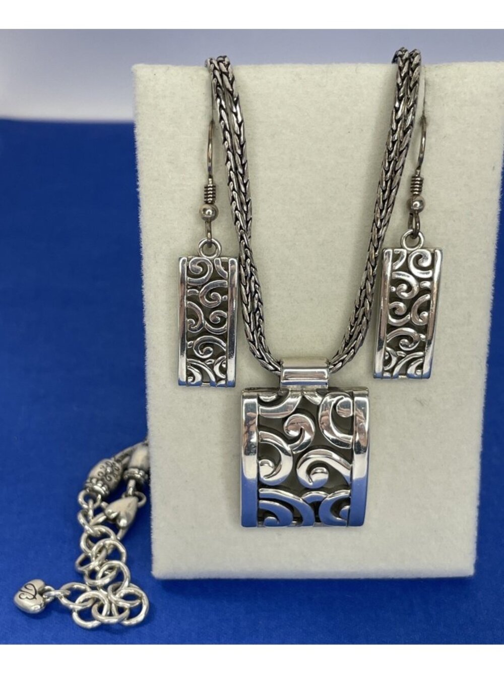 Brighton Deco Lace Filigree 17” Necklace & Earring Set Rectangular Silver-Tone